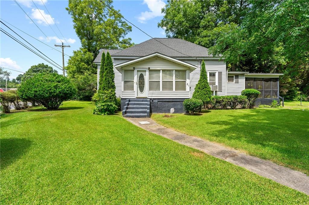 Investor Special with Tons of Potential!
Bring your vision to 31 Elm Street in Hampton, Georgia! This property offers great bones and sits on a beautiful lot featuring mature pear, fig, and pecan trees—a rare find!
With new construction homes starting in the mid-$300s directly across the street, this is a prime opportunity to renovate and add significant value. Whether you’re looking to fix and flip or hold as a rental, this property is positioned perfectly for a solid return on investment.
Don’t miss this chance to capitalize on Hampton’s growing market!