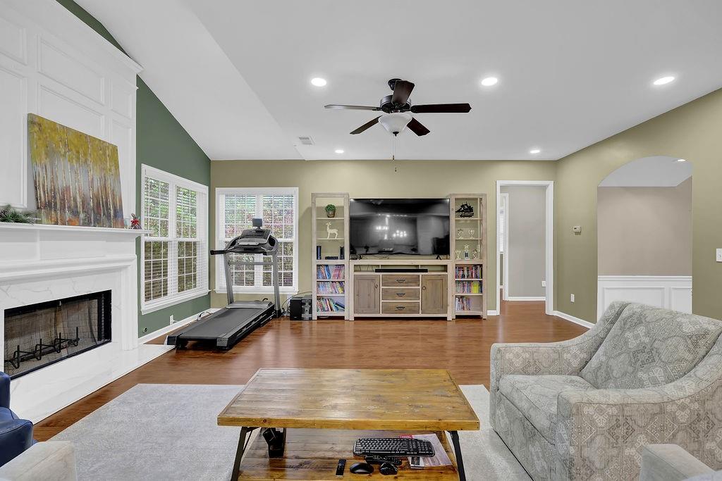 5155 Amberden Hall Drive, Suwanee, Georgia image 12