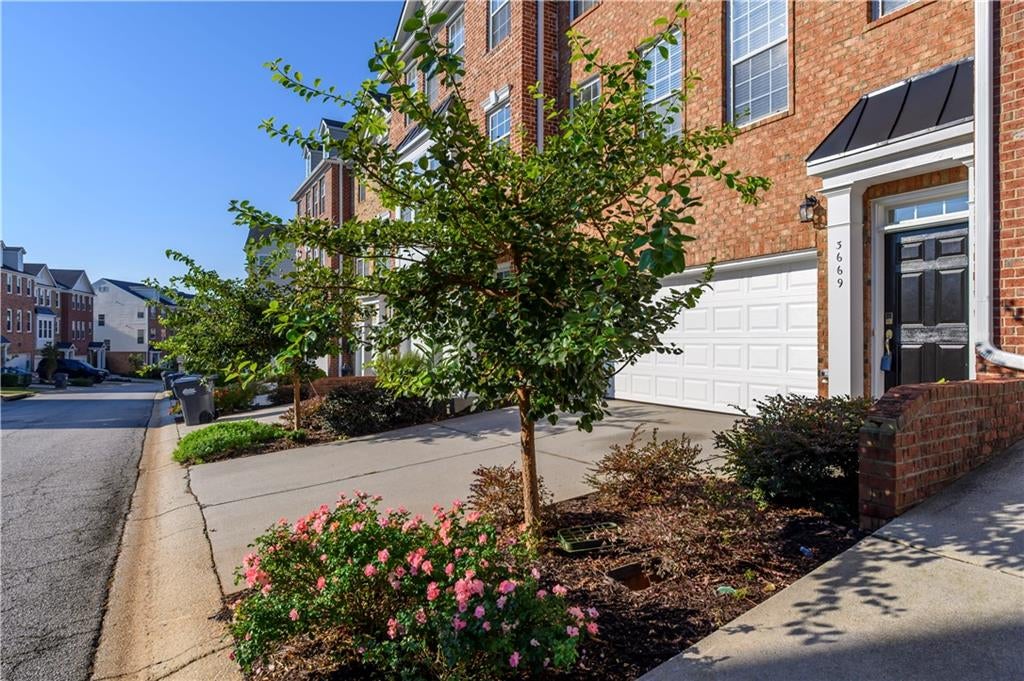 3669 chattahoochee Summit Dr