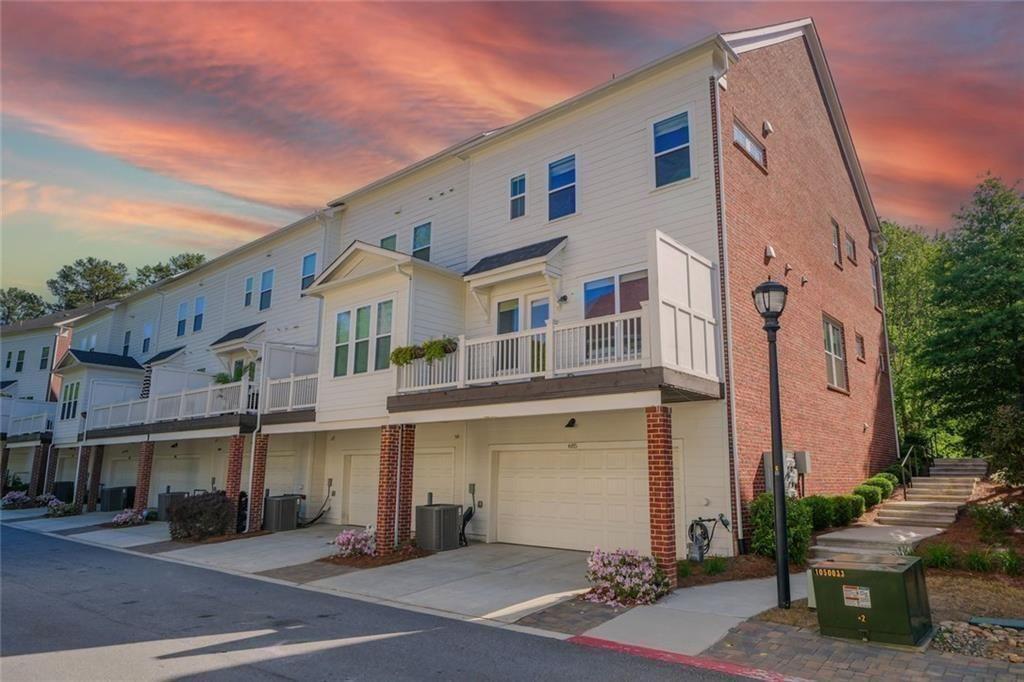 685 Brennan Drive NE