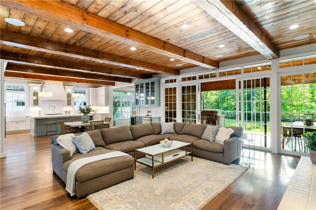 5360 Lake Forrest Drive, Atlanta, Georgia image 15
