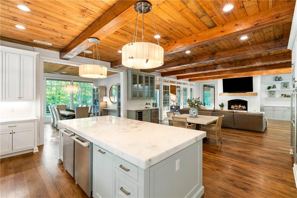 5360 Lake Forrest Drive, Atlanta, Georgia image 21