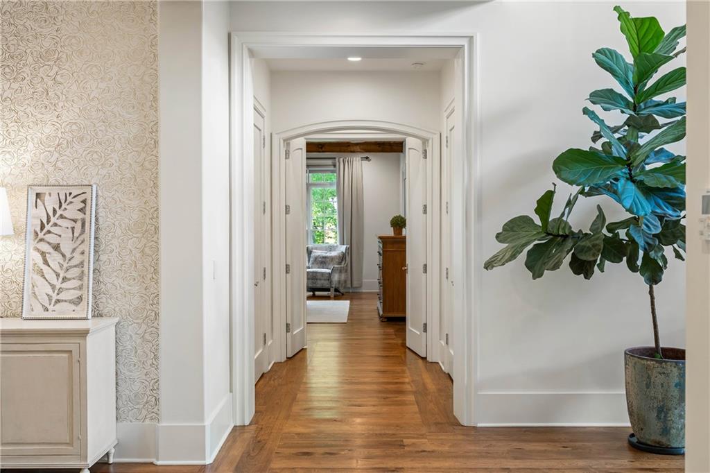 5360 Lake Forrest Drive, Atlanta, Georgia image 37