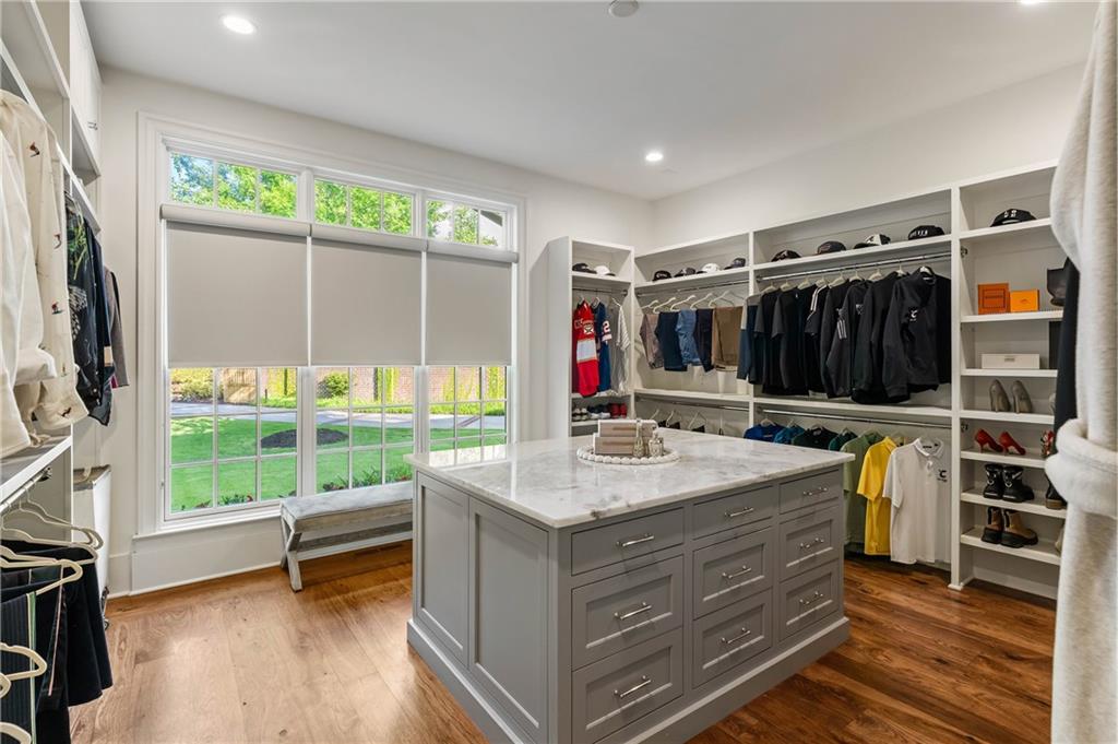 5360 Lake Forrest Drive, Atlanta, Georgia image 45