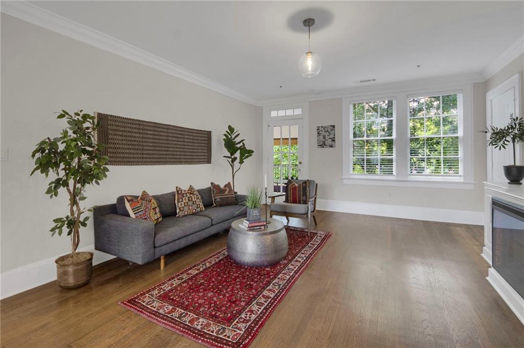 2814 Peachtree Road NW 11