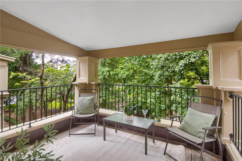 2814 Peachtree Road NW 11