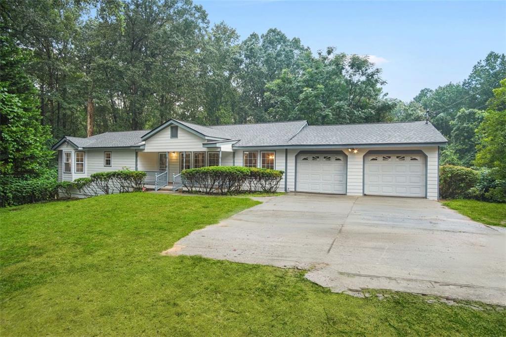 **Fully Renovated Ranch Home on 3+ Acres – Move-In Ready!**
Welcome to your dream home in Atlanta! This beautifully renovated 4-bedroom, 3-bath ranch sits on over 3 acres of land—offering the perfect mix of privacy, space, and modern comfort.
Everything in this home is brand new: roof, HVAC, kitchen, bathrooms, flooring, and fresh paint inside and out. The open layout features a spacious living area, updated kitchen with stainless steel appliances and quartz countertops, and three stylishly upgraded bathrooms. With four generously sized bedrooms, there’s plenty of room for family, guests, or a home office.
Step outside and enjoy the peace and privacy of your expansive lot—perfect for outdoor entertaining, gardening, or future projects. A 2-car garage adds convenience and extra storage.
Additionally, it has a carport and a big storage in the backyard.
Located just minutes from shopping, dining, and major highways, this move-in-ready home offers the rare combination of modern updates and acreage—all within city reach.
Don’t miss this one-of-a-kind property—schedule your tour today!