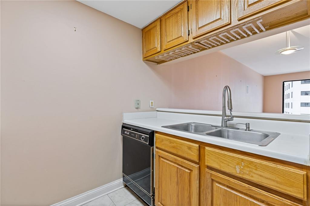 3481 Lakeside Drive NE 1905