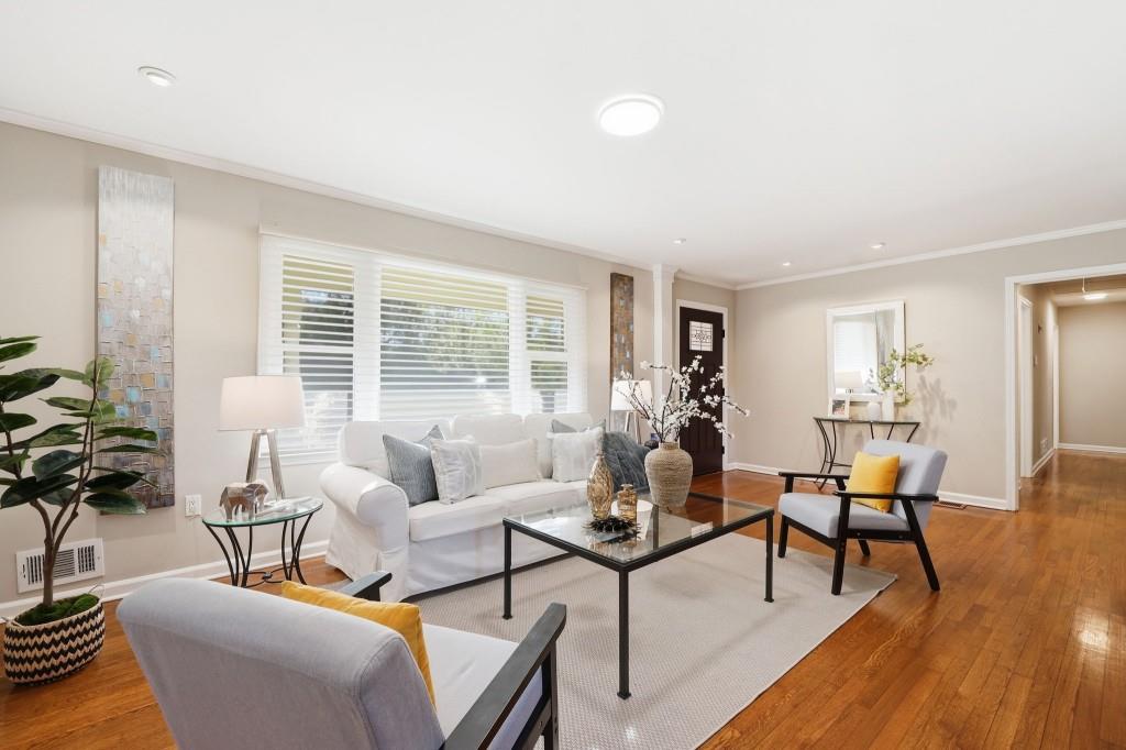 3024 Country Squire Lane