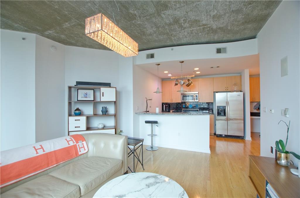 400 W Peachtree Street NW 1713