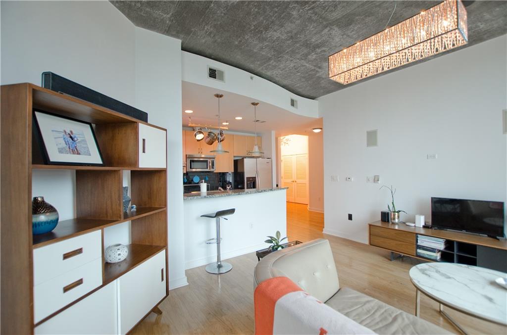 400 W Peachtree Street NW 1713