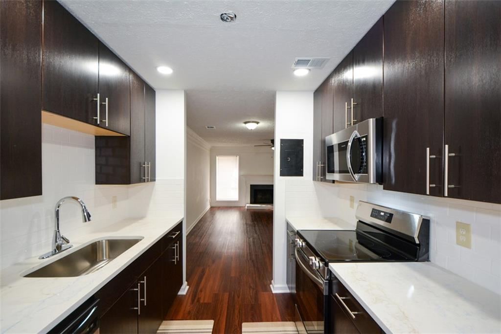 ROBINWOOD - Residential