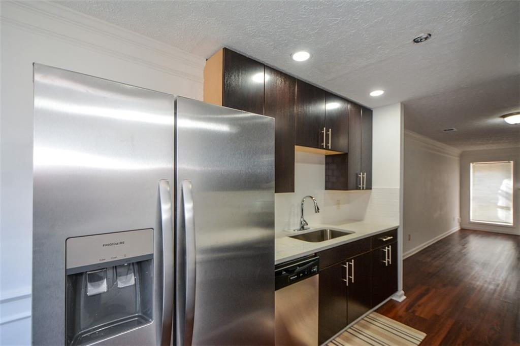 ROBINWOOD - Residential