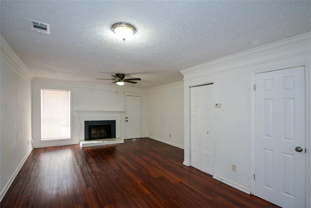 ROBINWOOD - Residential