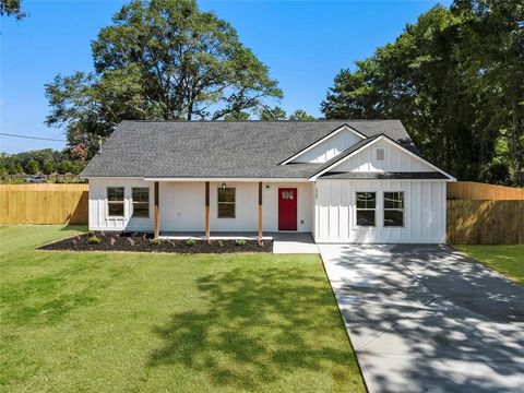 A home in Douglasville