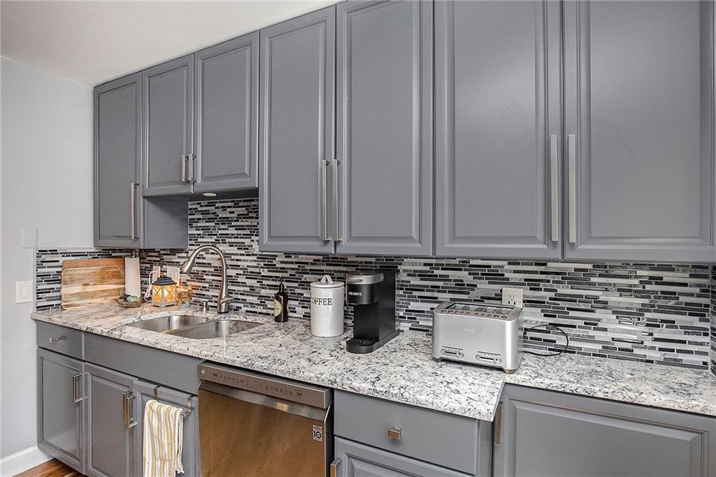 195 14th Street NE 902