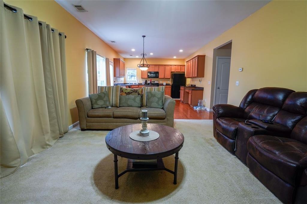 1116 Silverbrooke Drive, Powder Springs, Georgia image 13
