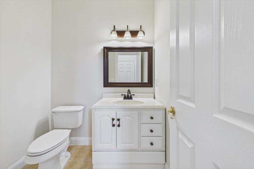 5010 Lexington Drive