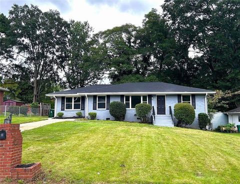 Photo of 2310 Starline Drive, Decatur, GA 30032 (MLS # 7632323)