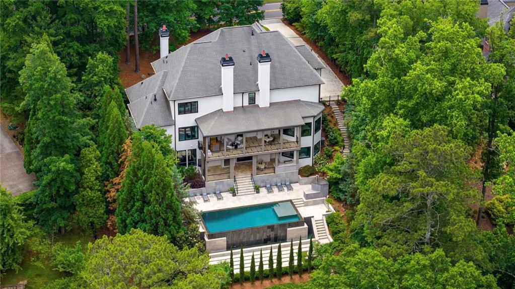 725 Londonberry Road