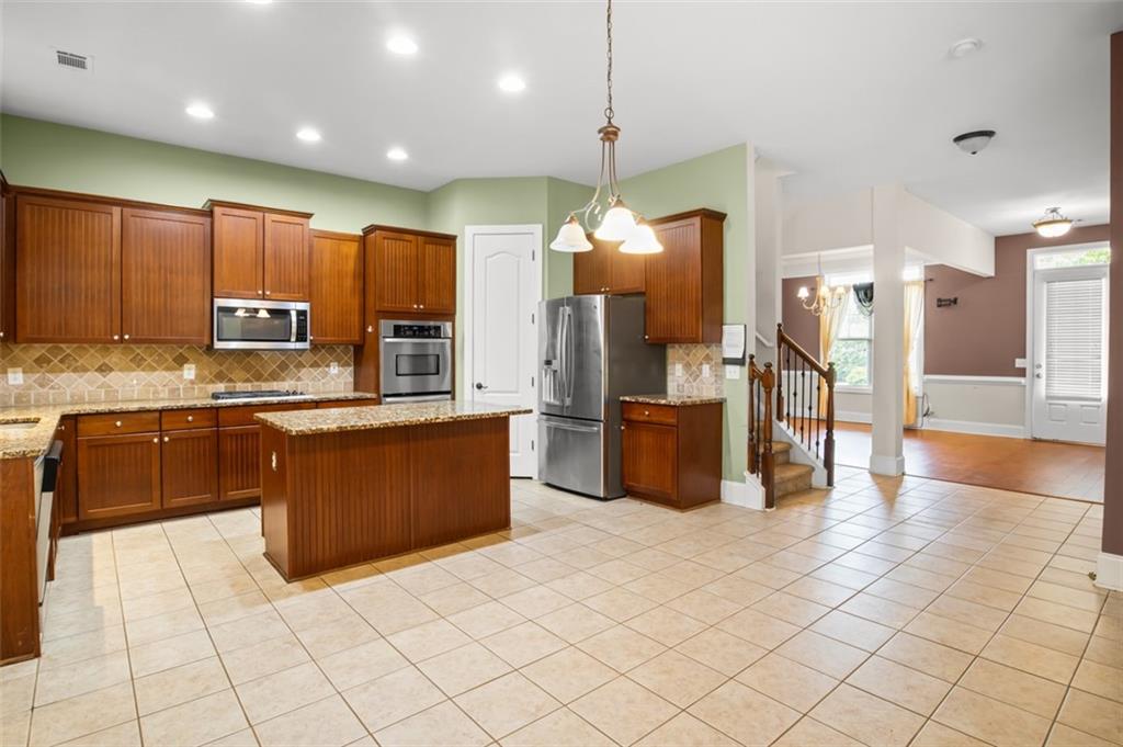 1128 Gateview Drive