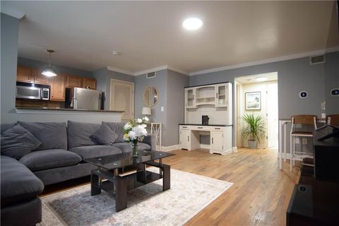 48 Peachtree Avenue NE 217 Atlanta GA 30305