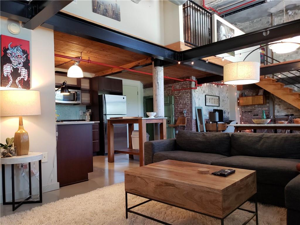 STACKS FULTON COTTON MILL LOFTS - Residential Lease
