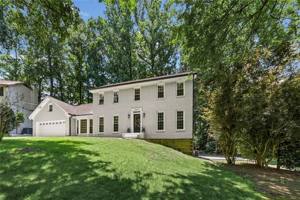 1511 Summerset Drive