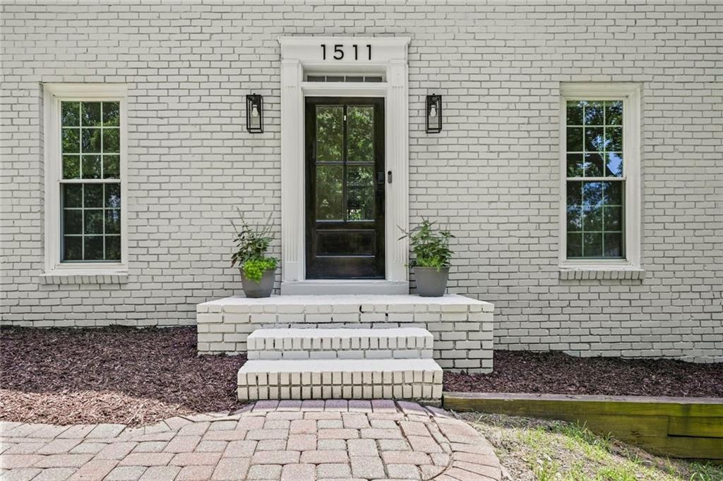 1511 Summerset Drive
