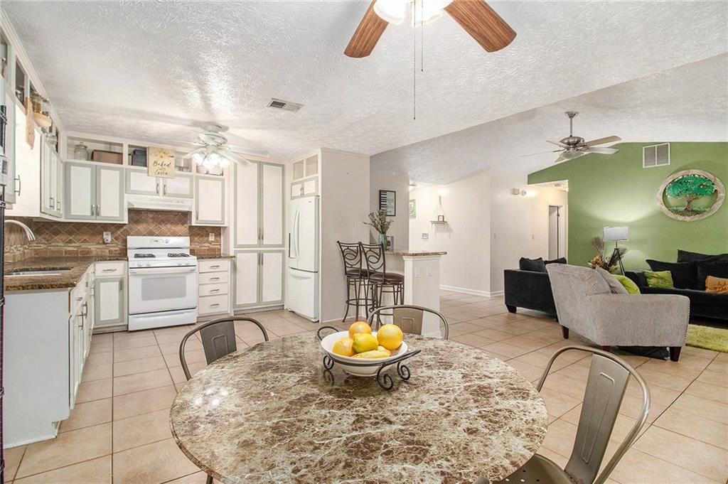 7845 Chase Woods Drive