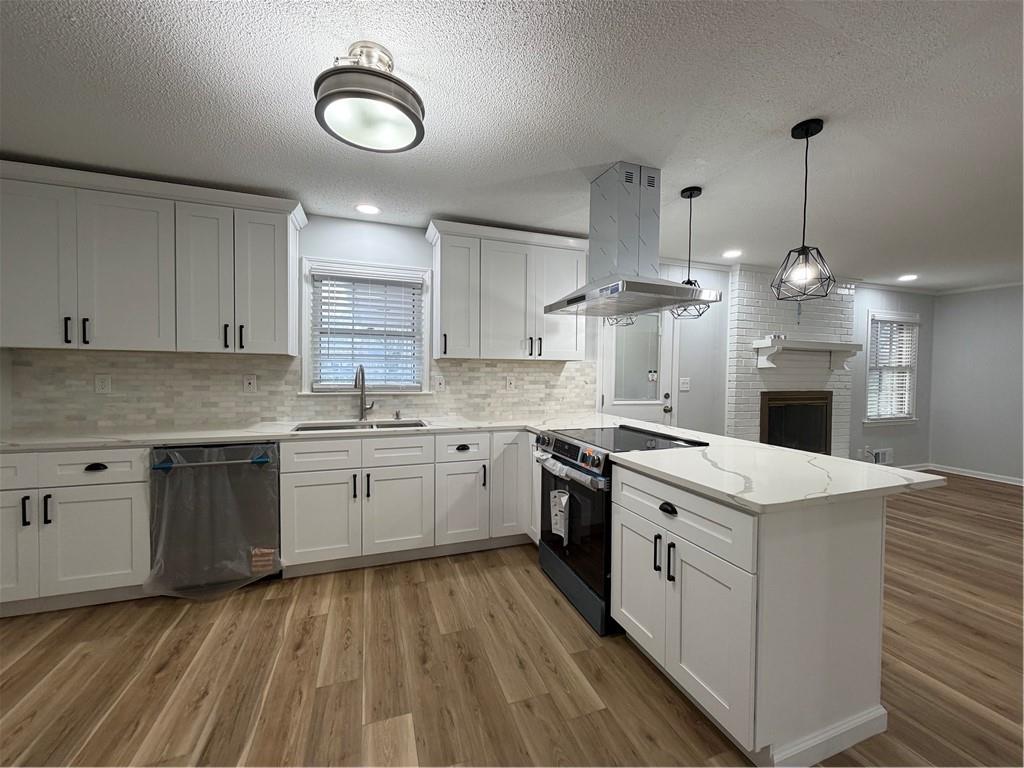 501 Little John Drive NW