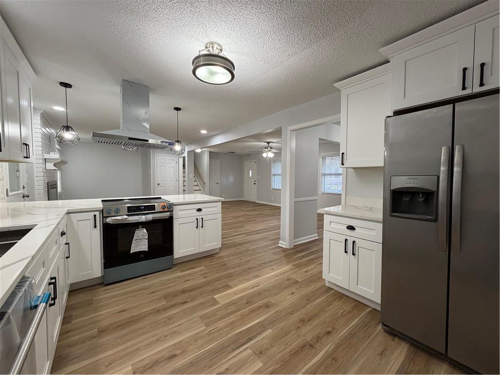 501 Little John Drive NW