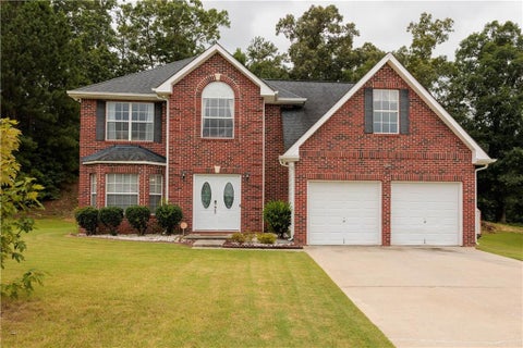 Homes For Sale - 6807 Hill Creek Cove<br/> Lithonia, GA 30058