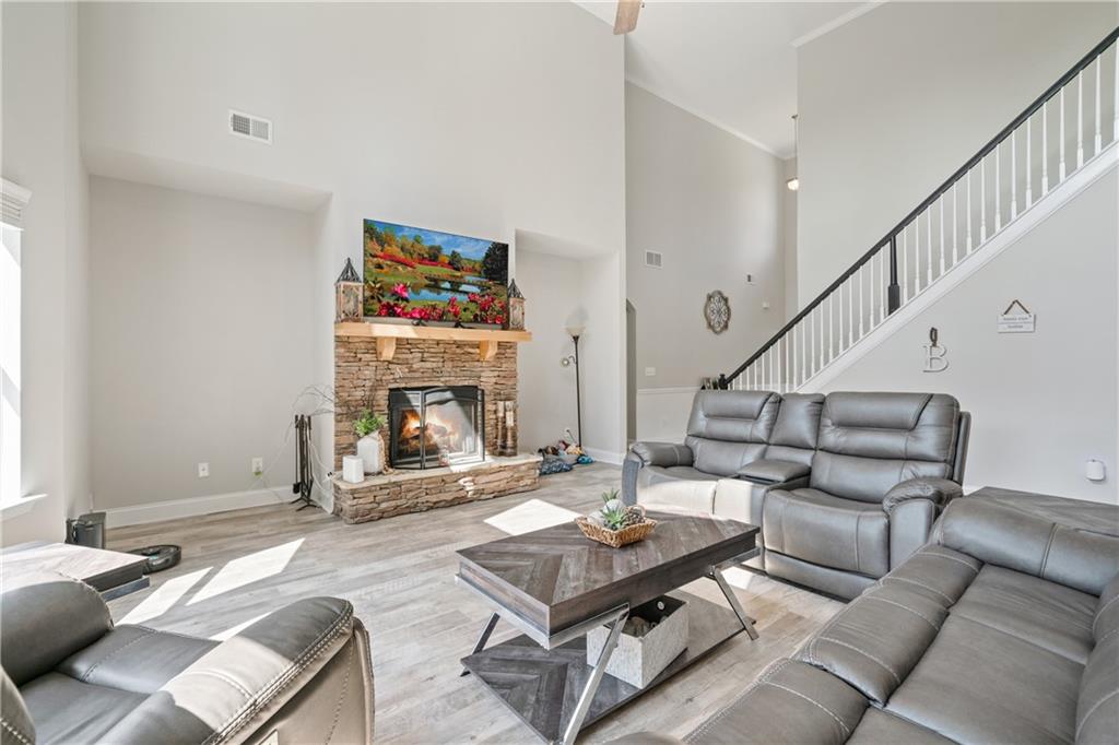 31 Thunderhawk Lane NE