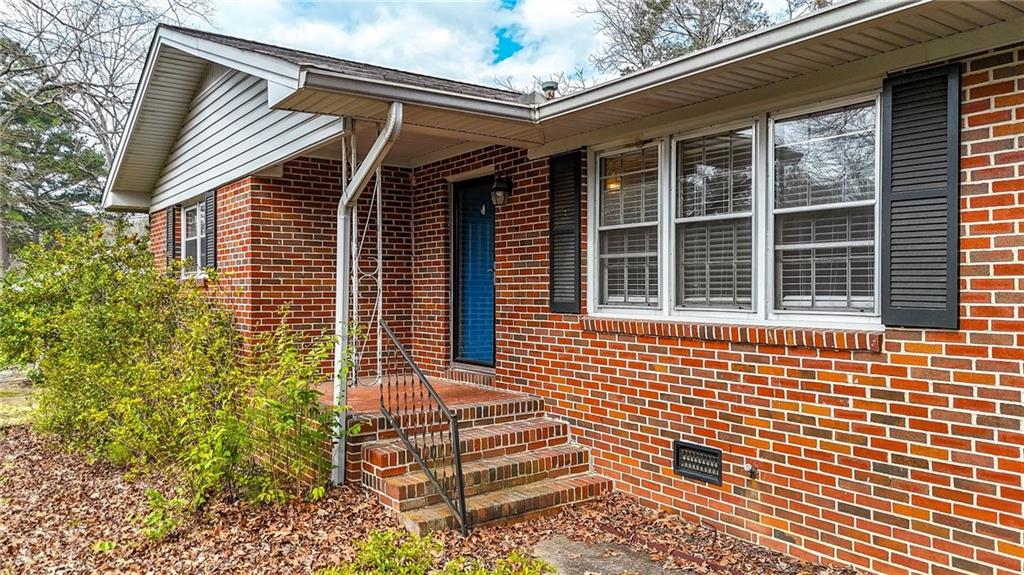 13 Jefferson Drive SW