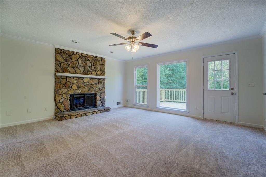 365 Golfcrest Drive SE