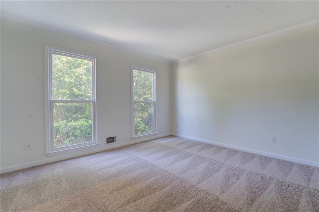365 Golfcrest Drive SE