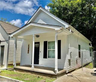 946 Hubbard Street SW Atlanta GA 30310