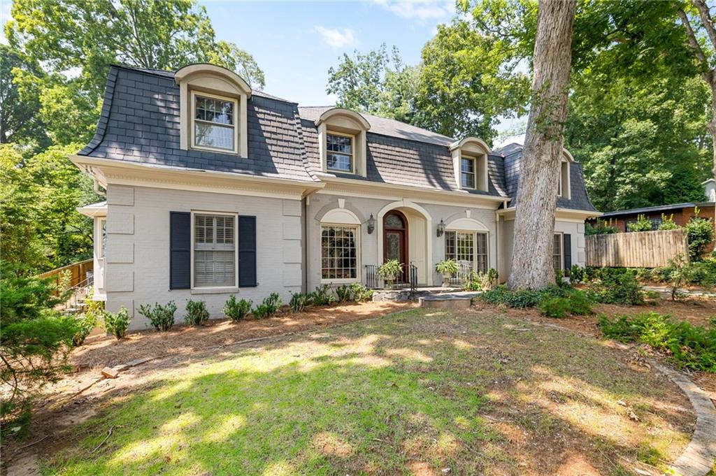 885 Glenwood Drive