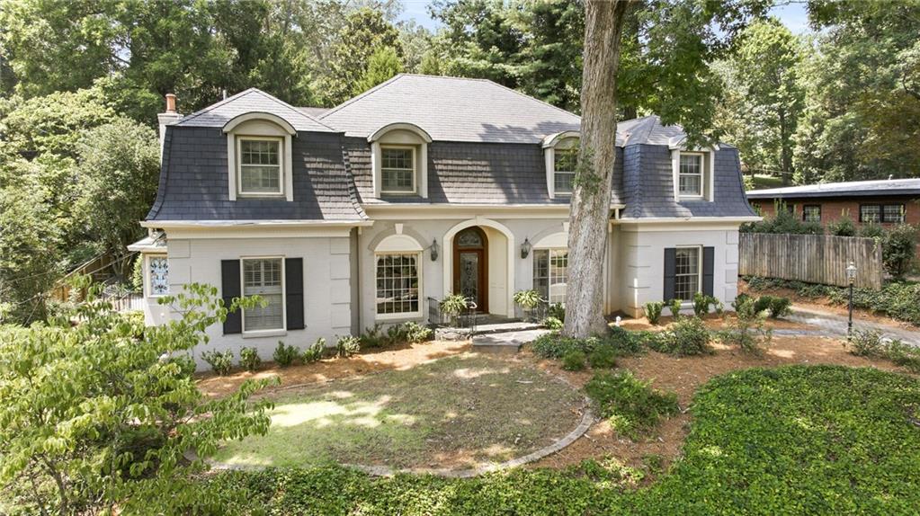 885 Glenwood Drive