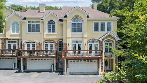 Townhouse For Sale - 331 Carpenter Drive #5<br/> Sandy Springs, GA 30328