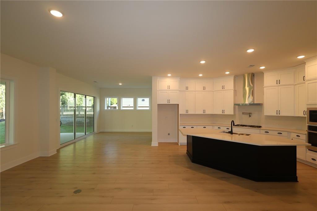 636 Barnfield Way