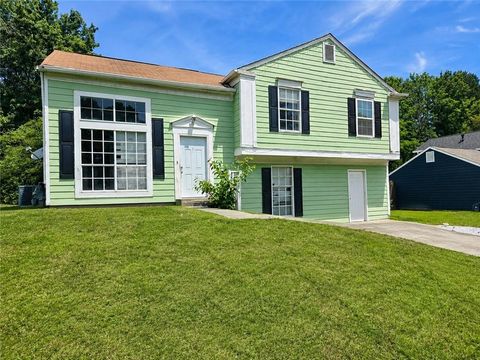 Homes For Sale - 4061 Citron Court<br/> Norcross, GA 30093
