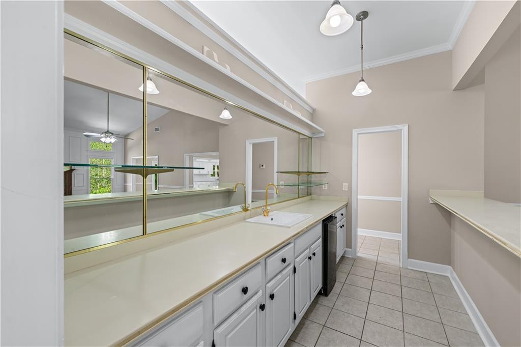 2320 Copper Trail Lane, Buford, Georgia image 7