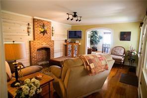 4299 E Cherokee Drive