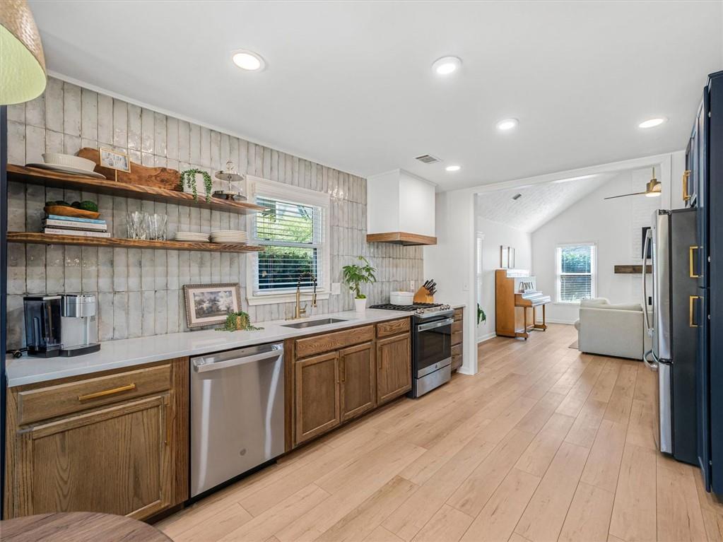 1016 Pine Grove Drive