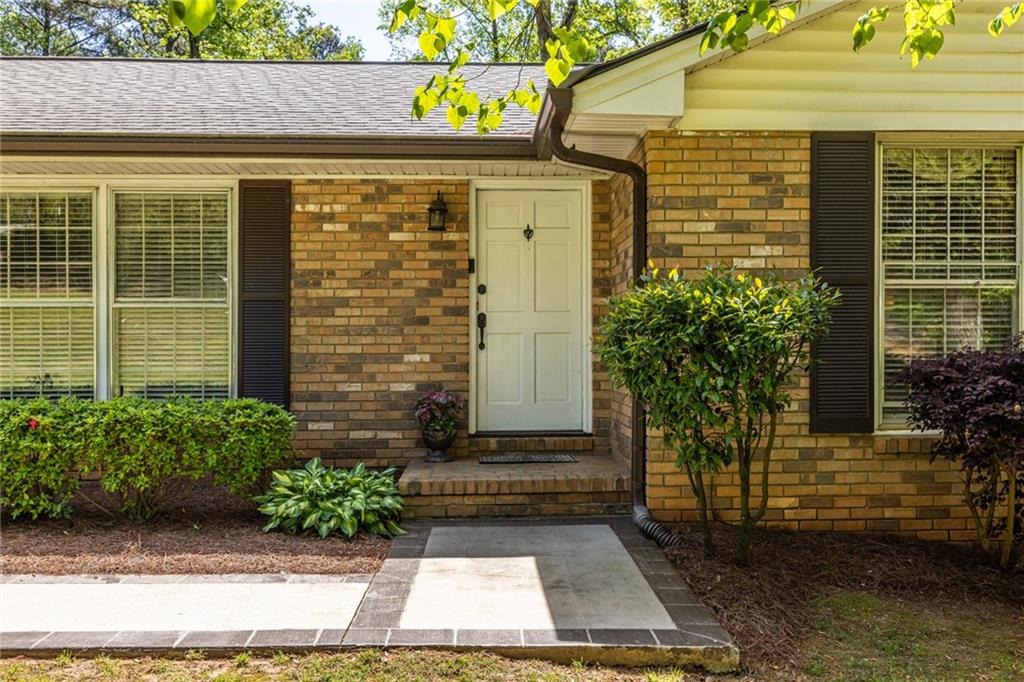 1602 Shamrock Trail, Smyrna, Georgia image 5