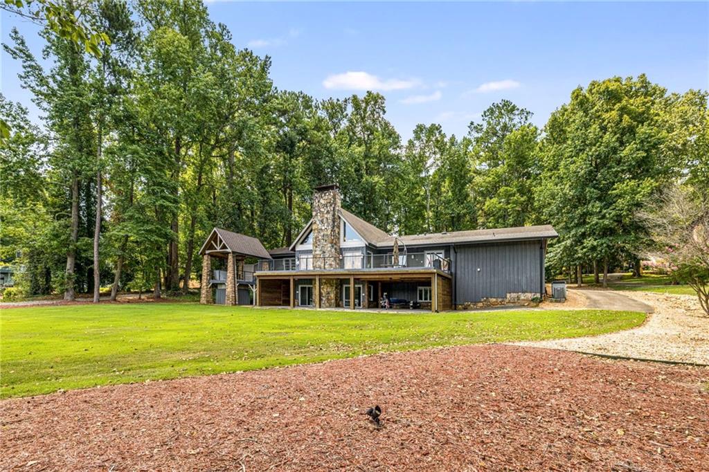 2202 Emerald Drive