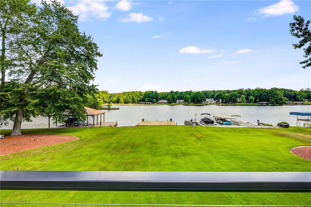 2202 Emerald Drive
