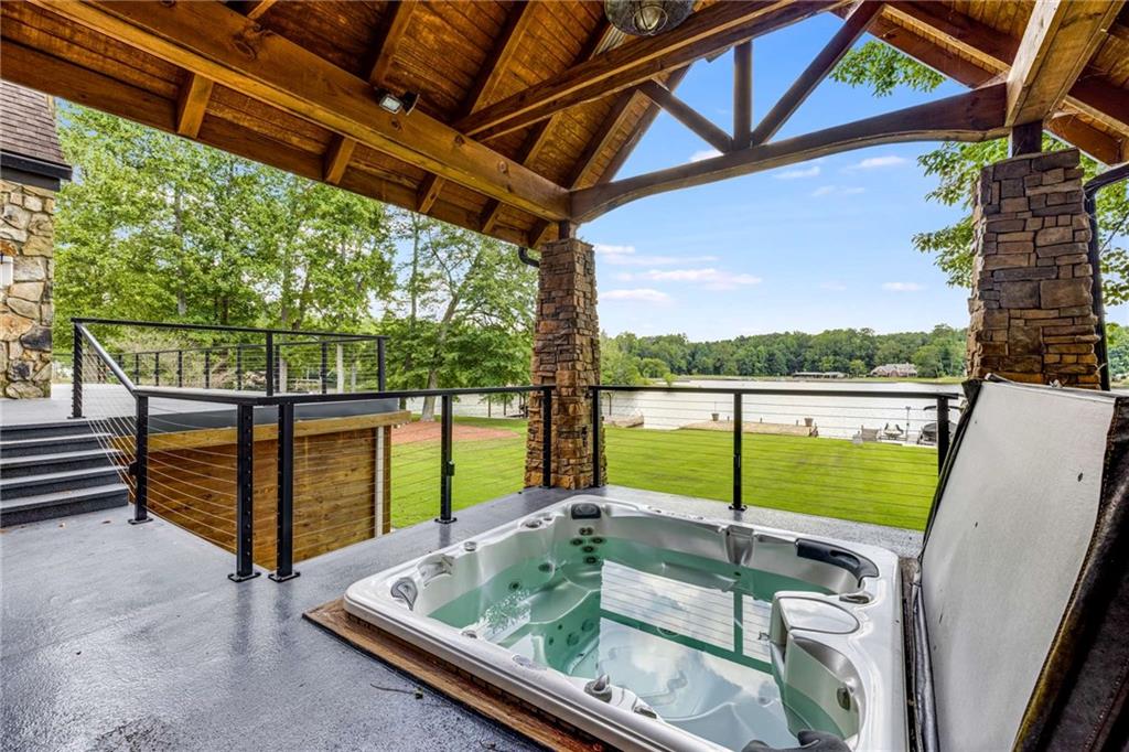 2202 Emerald Drive